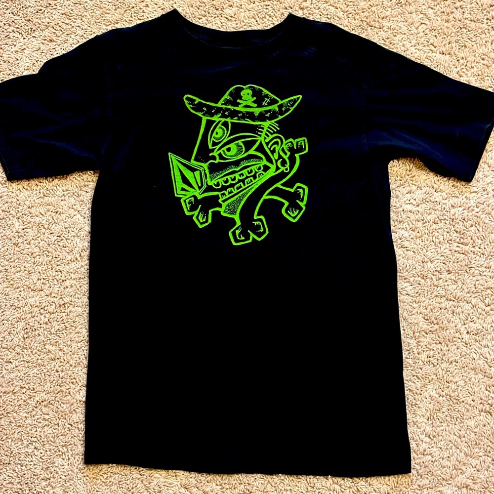 Y2K Volcom Men’s medium tshirt